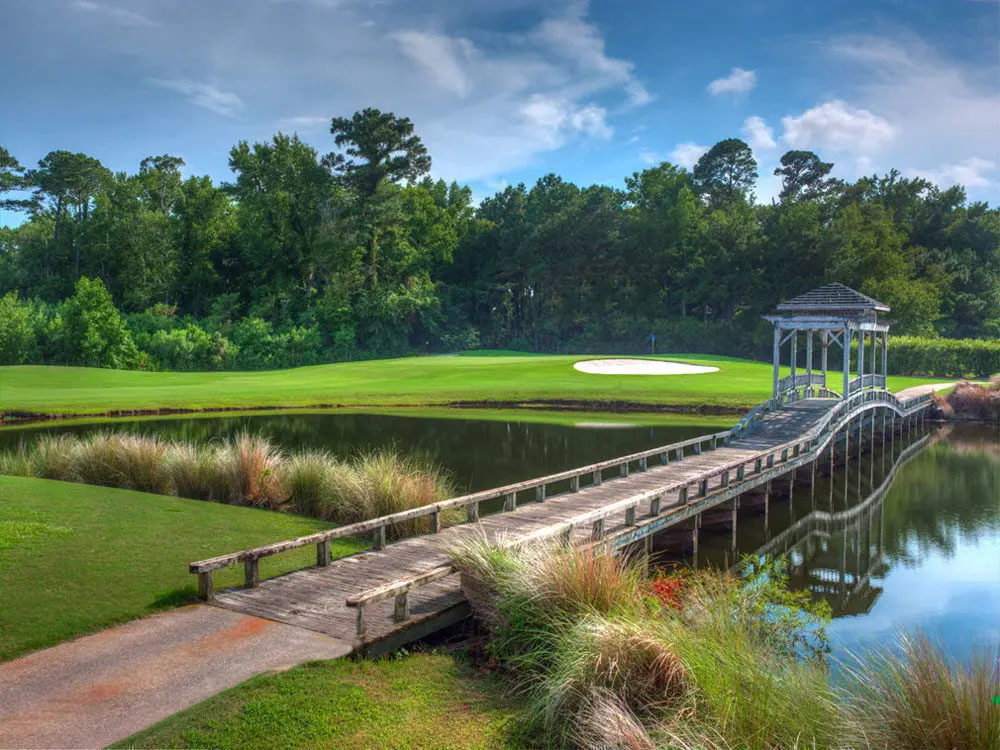 The Pointe Golf Club