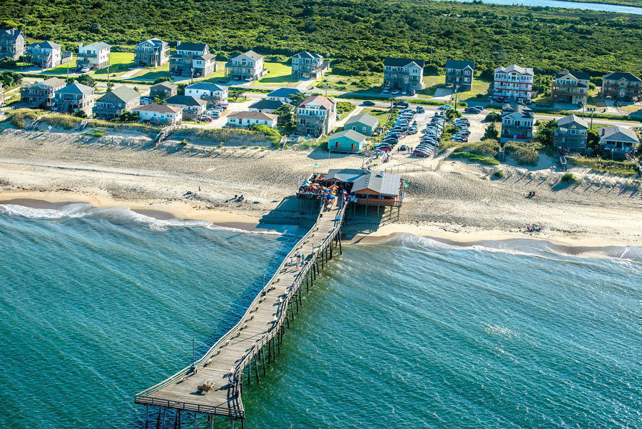 Fish Heads Bar and Grill restaurant and pier aerial view