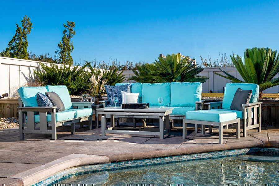 Nags Head Hammocks poolside couch, table and chairs