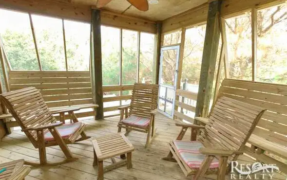 5434 - Live Oaks Cottage