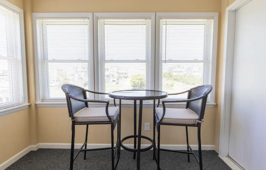 5747 - Morning Glory