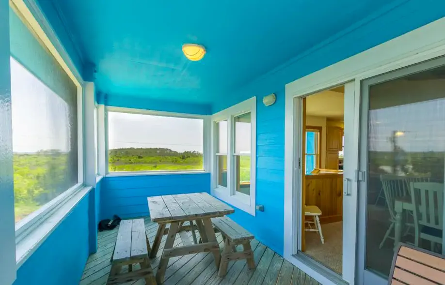 5769 - Whitecap Waze