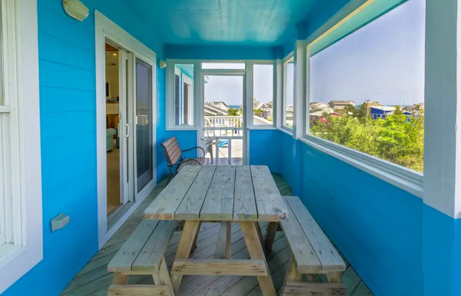 5769 - Whitecap Waze