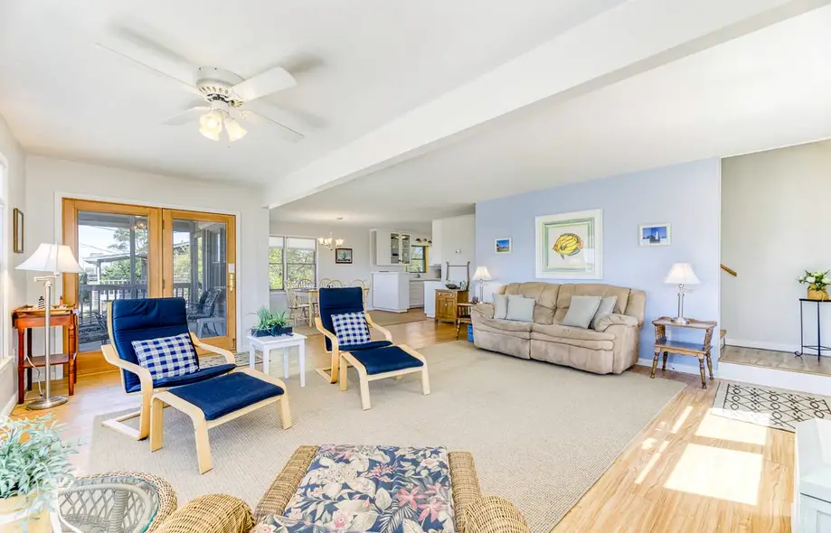Jackson's Place 421-A