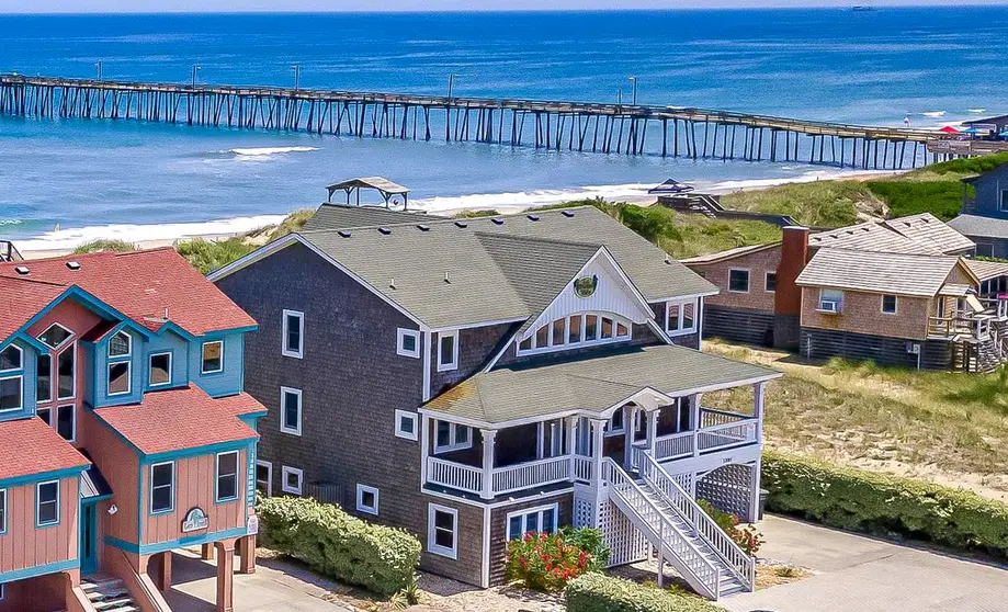 The Good Life (La Buena Vida)