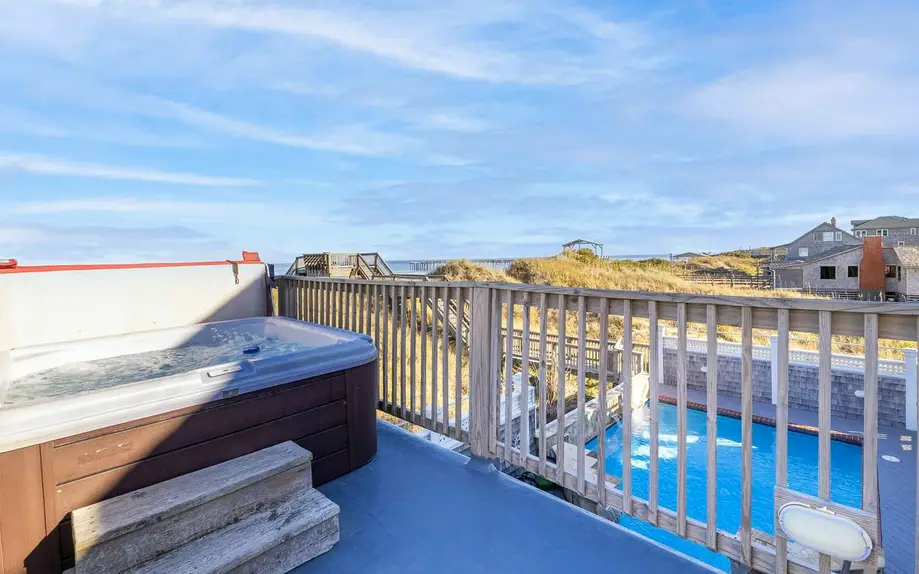 The Good Life (La Buena Vida)