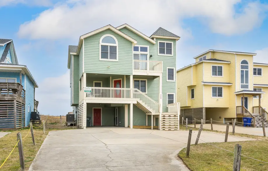 5458 - Pier 1 Retreat