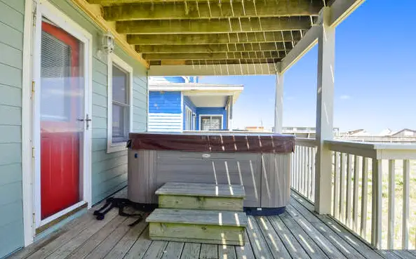 5458 - Pier 1 Retreat