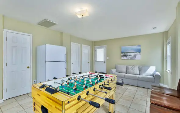 5458 - Pier 1 Retreat