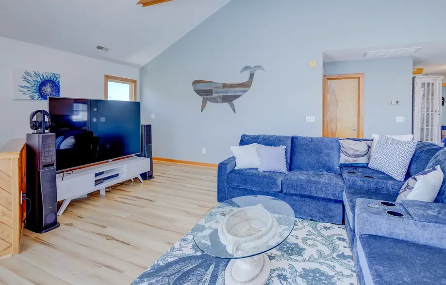 5714 - Whalebone Villa