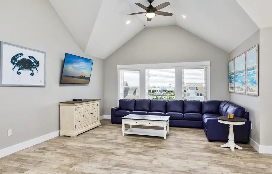 5546 - Coral Quarters