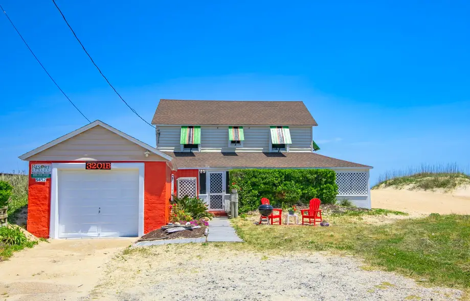 5452 - Sea Captain's Cottage