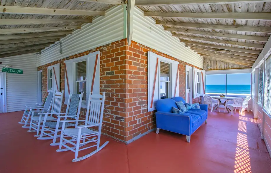 5452 - Sea Captain's Cottage