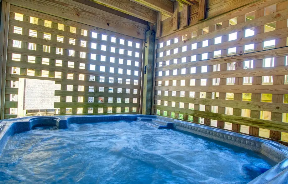 5704 - Shontee's Summer Place