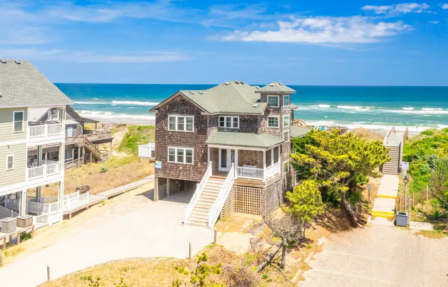 Pierside Retreat 486