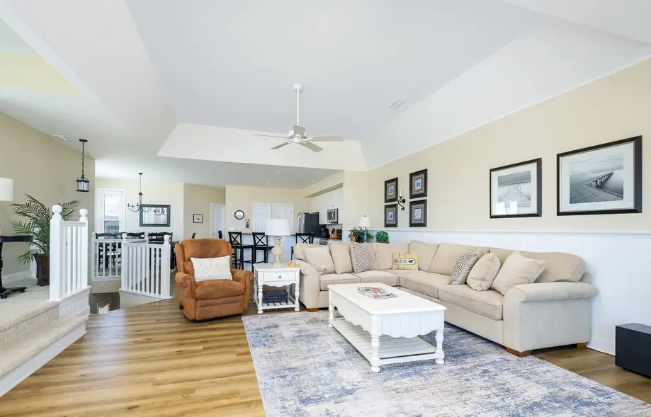 5576 - Tis the SeaSun