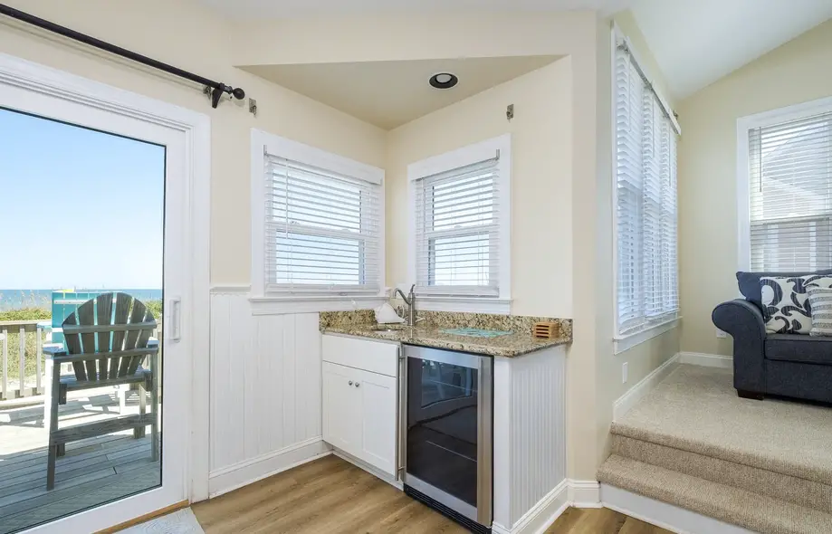 5576 - Tis the SeaSun