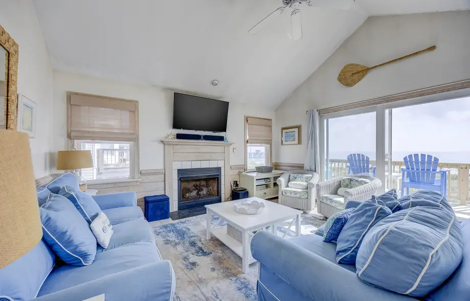 5726 - Ellington Cottage By The Sea