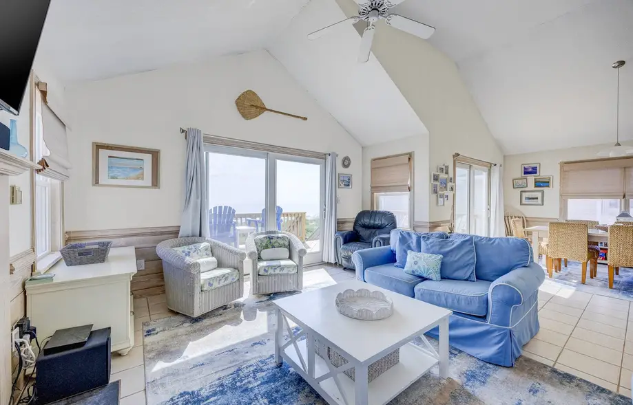 5726 - Ellington Cottage By The Sea